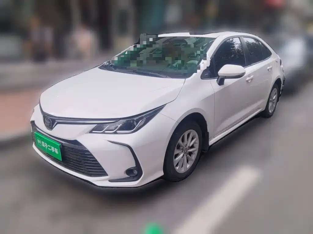 Toyota Corolla — фото 1