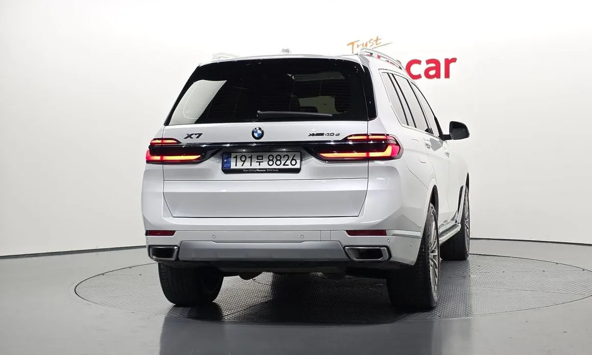 BMW X7 — фото 10