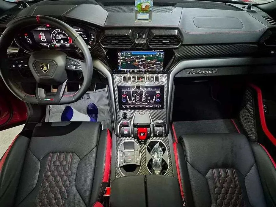 Lamborghini Urus — фото 9