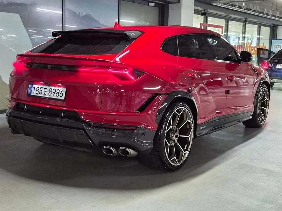 Lamborghini Urus — фото 8