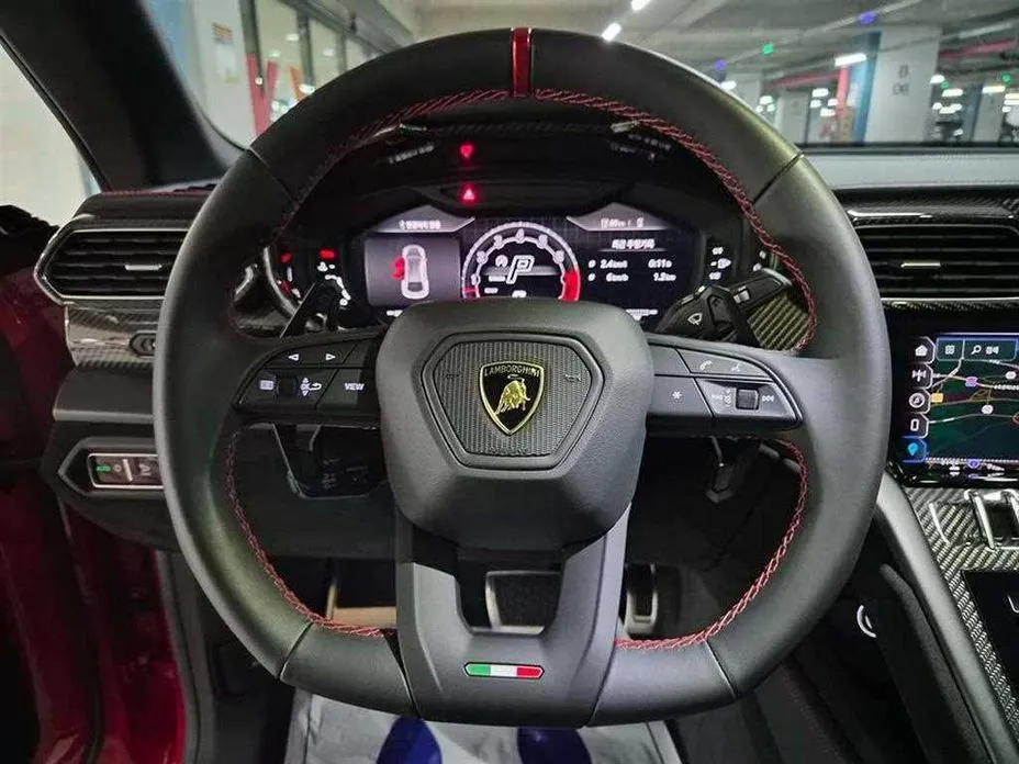 Lamborghini Urus — фото 10