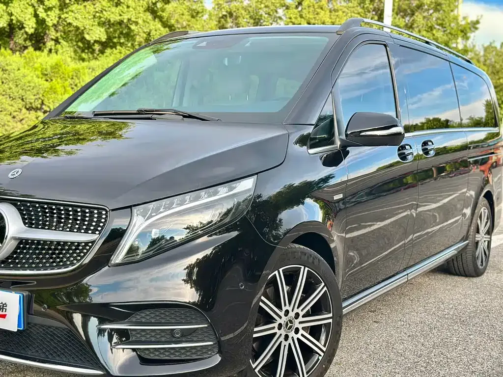 Mercedes-Benz V-Class — фото 8