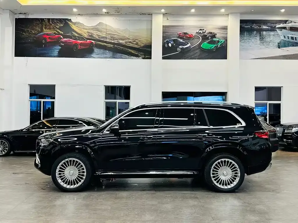 Mercedes-Benz GLS — фото 8