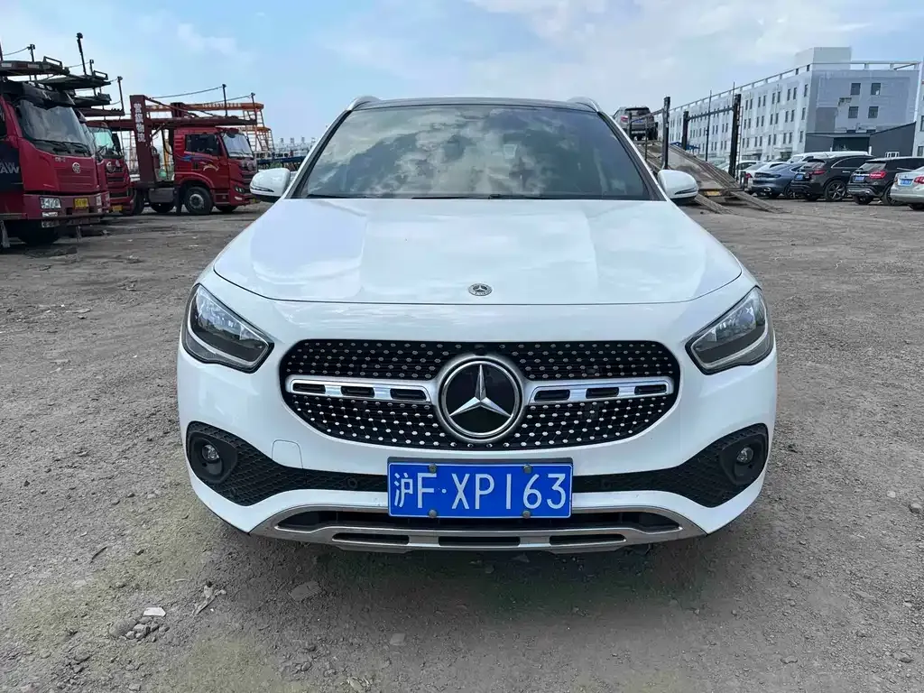 Mercedes-Benz GLA — фото 8