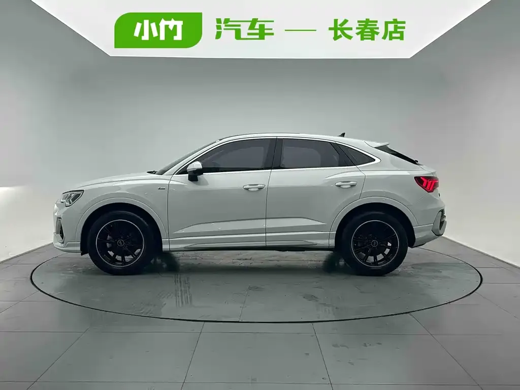 Audi Q3 Sportback — фото 4
