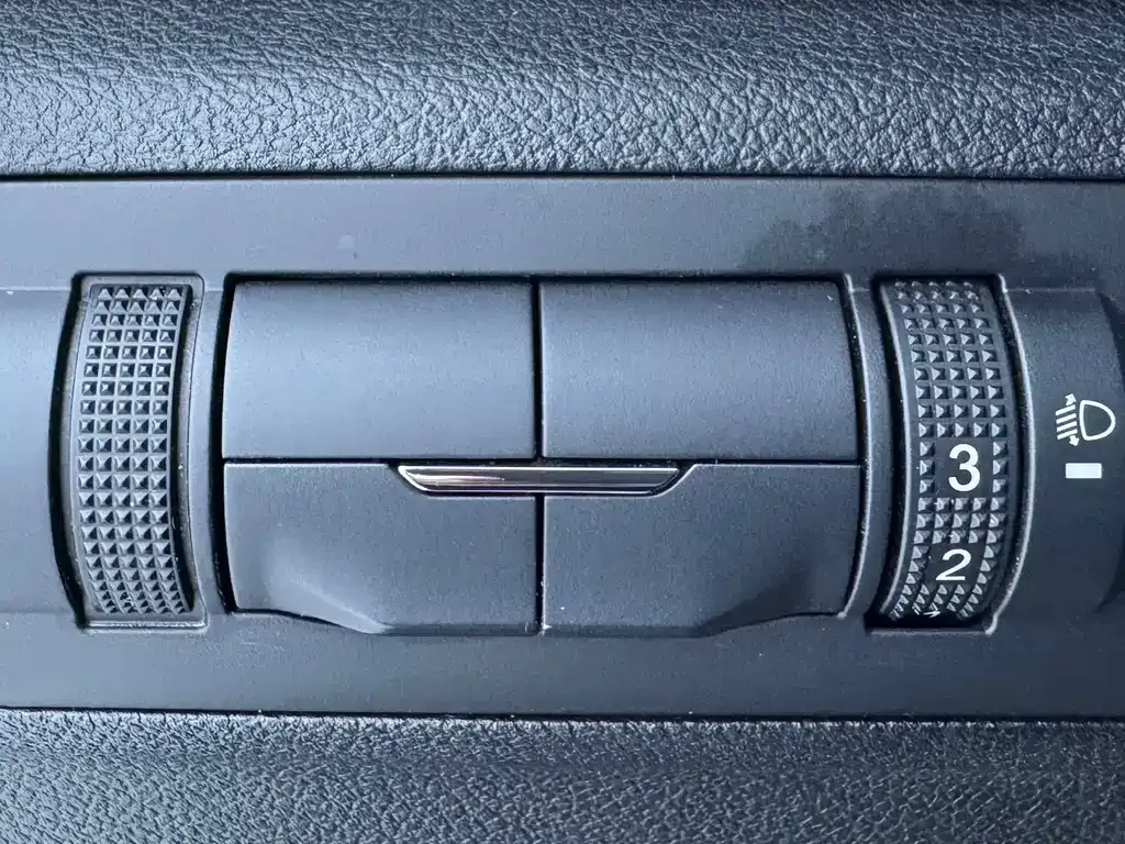 Chery Tiggo 7 — фото 8