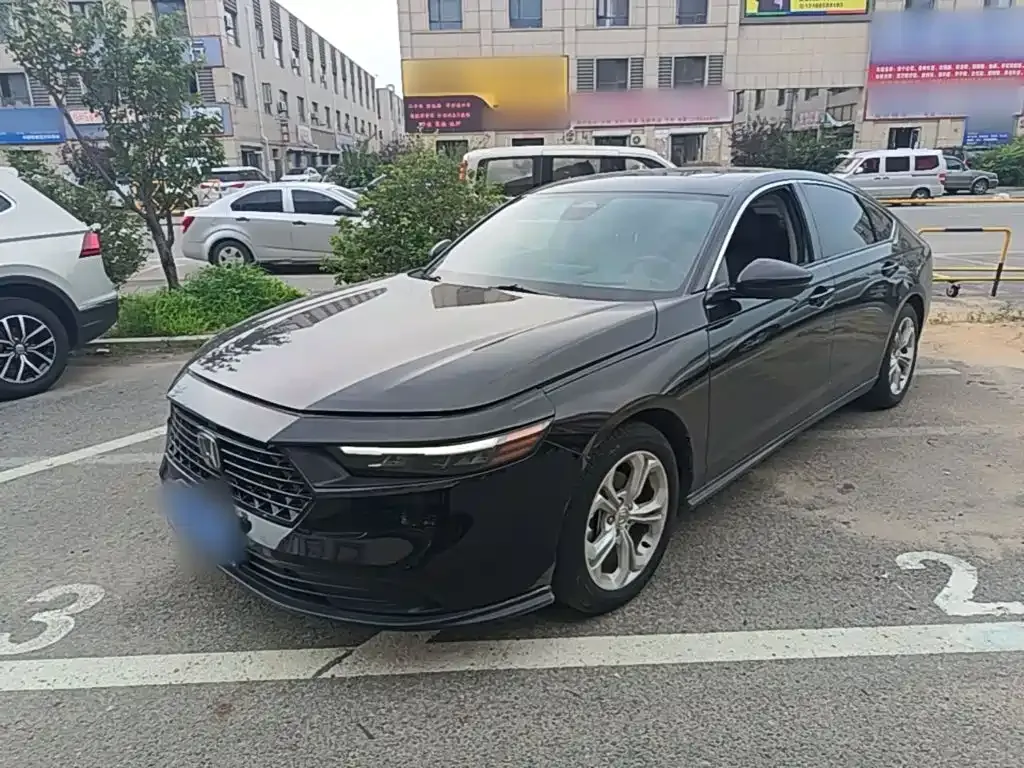 Honda Accord — фото 1
