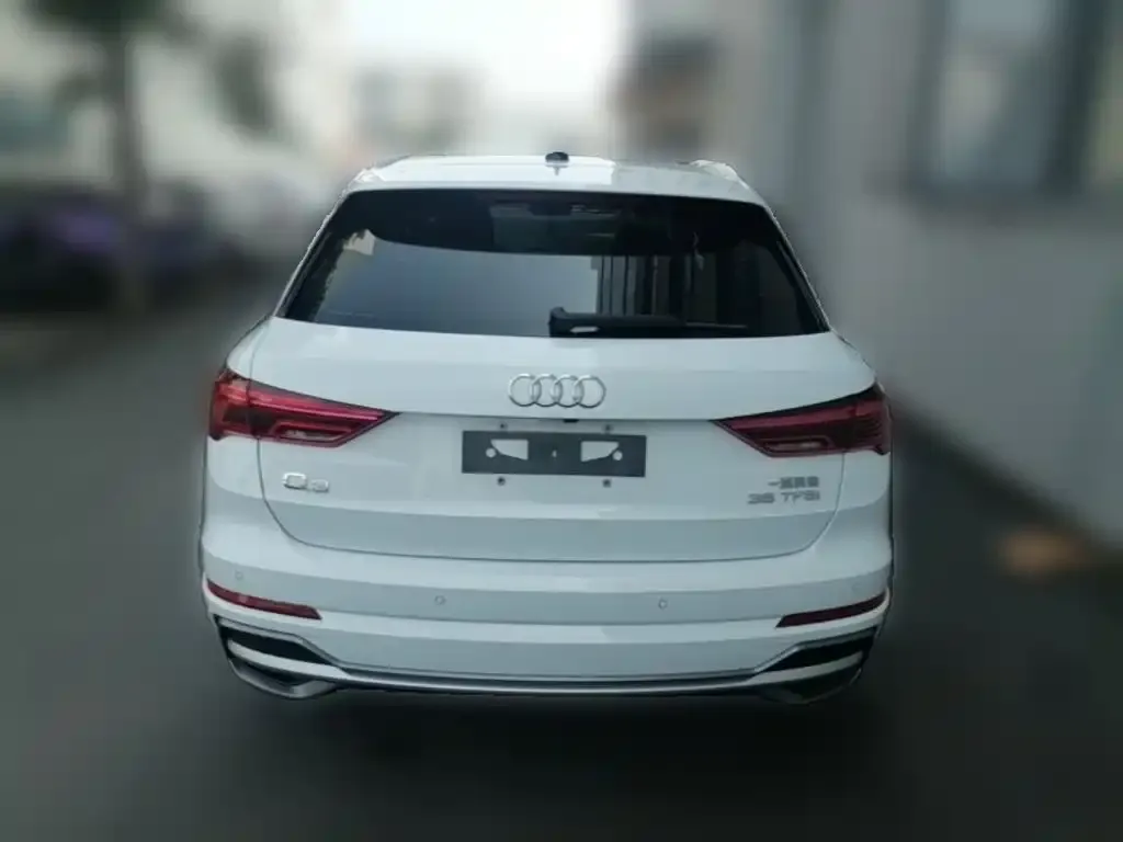 Audi Q3 — фото 4