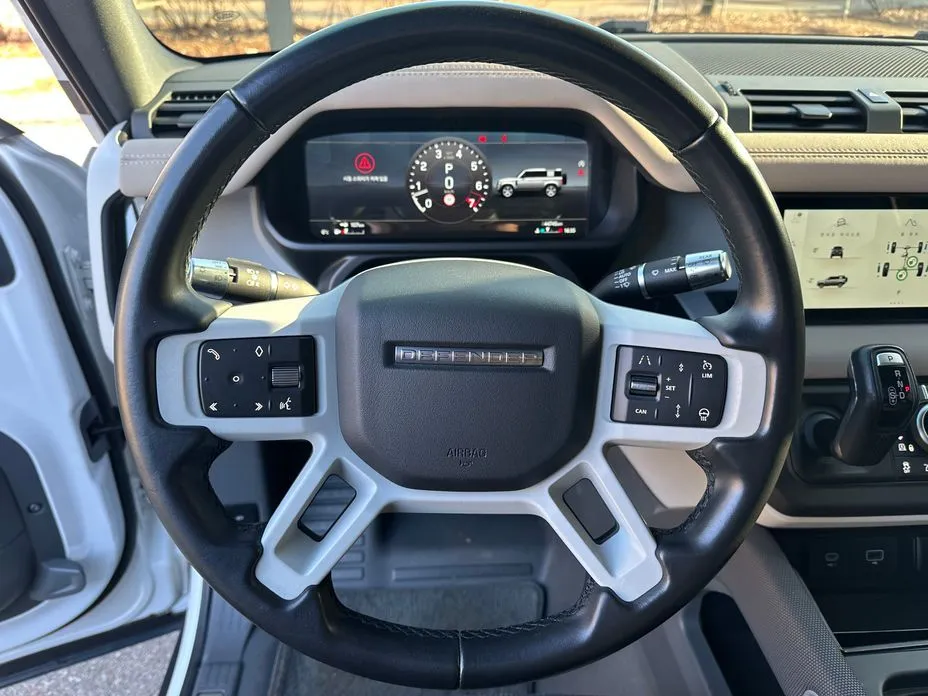 Land Rover Defender — фото 9