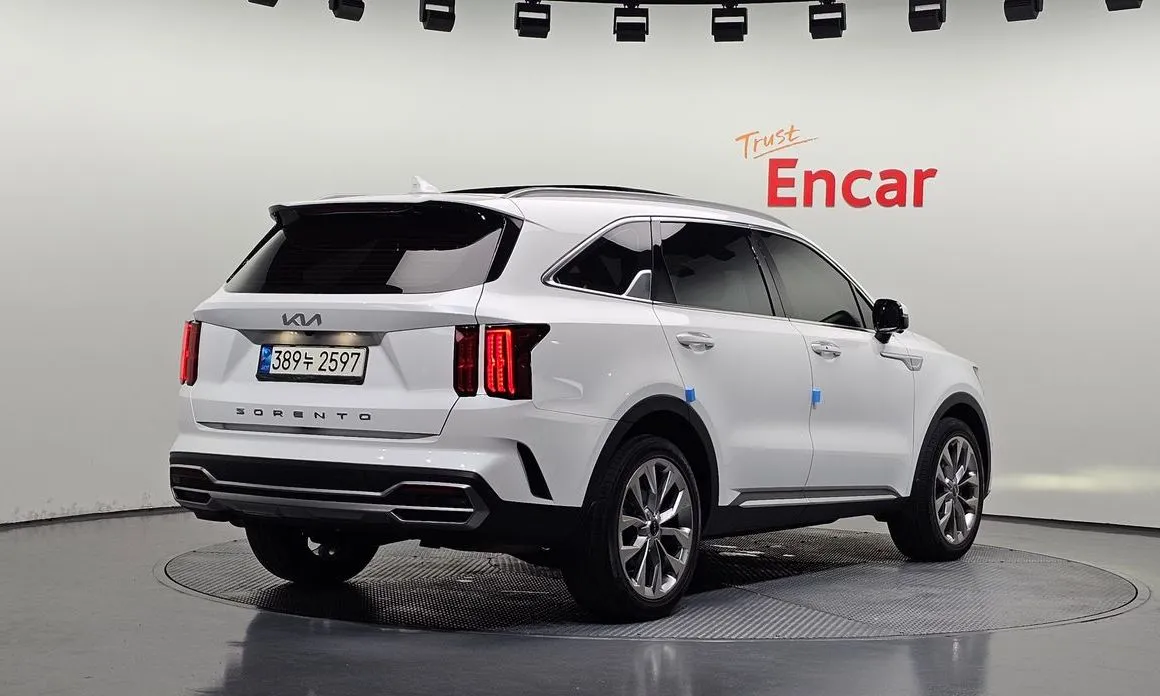 Kia Sorento — фото 8