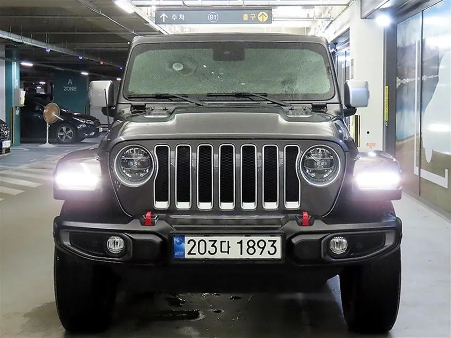 Jeep Wrangler — фото 2