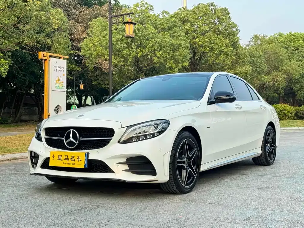 Mercedes-Benz C-Class — фото 1