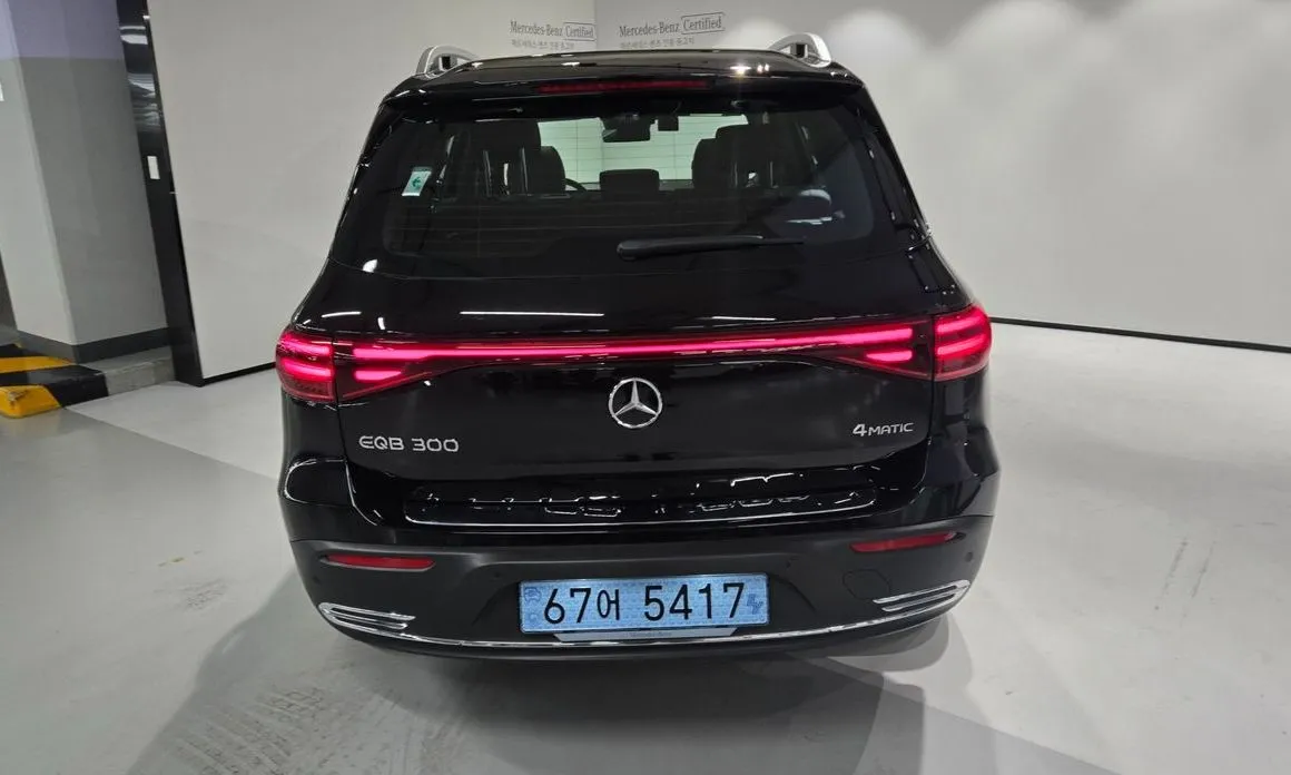 Mercedes-Benz EQB — фото 8