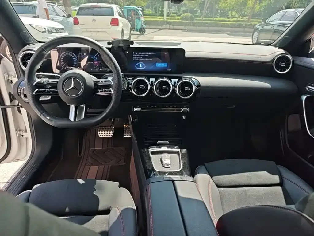 Mercedes-Benz CLA (Import) — фото 4