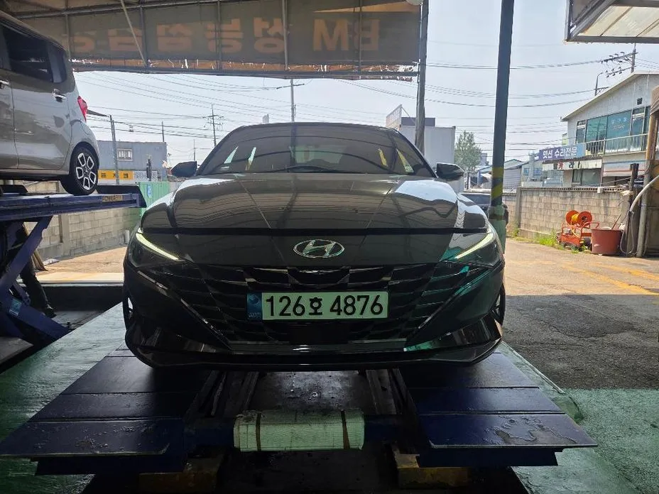 Hyundai AVANTE — фото 1