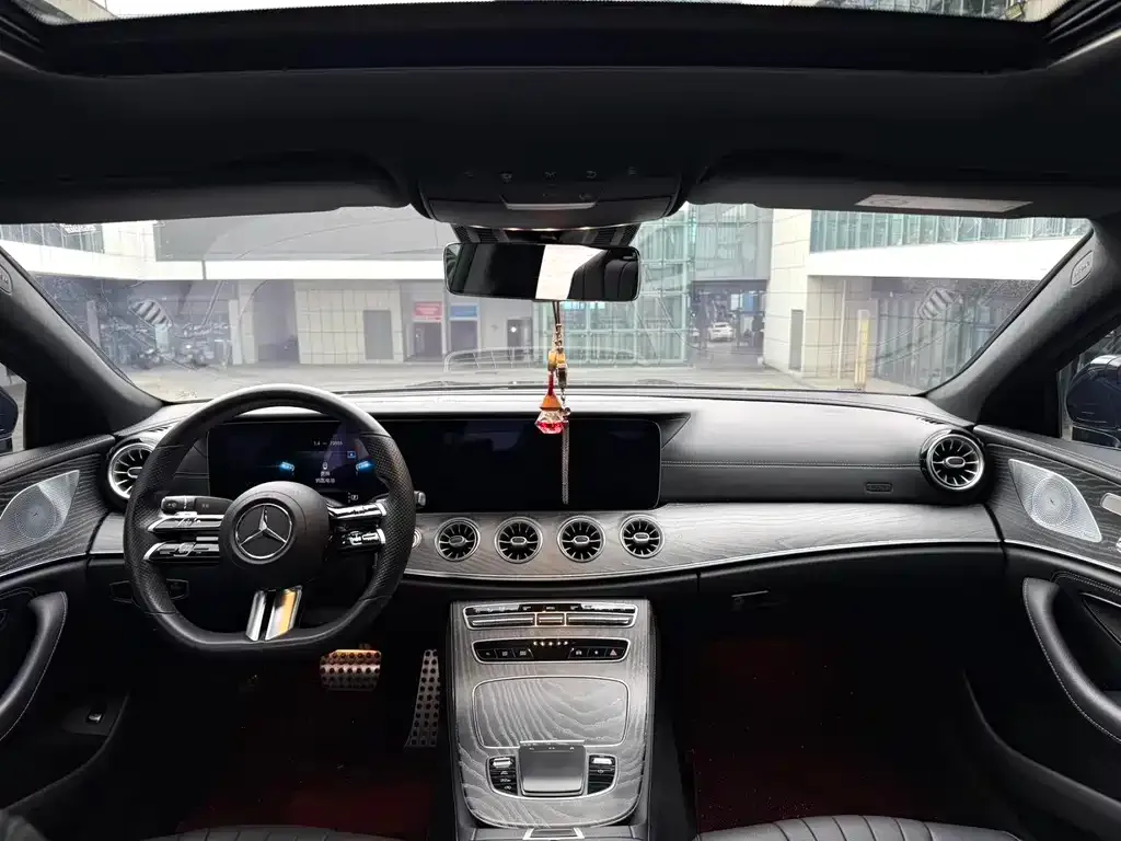 Mercedes-Benz CLS — фото 4