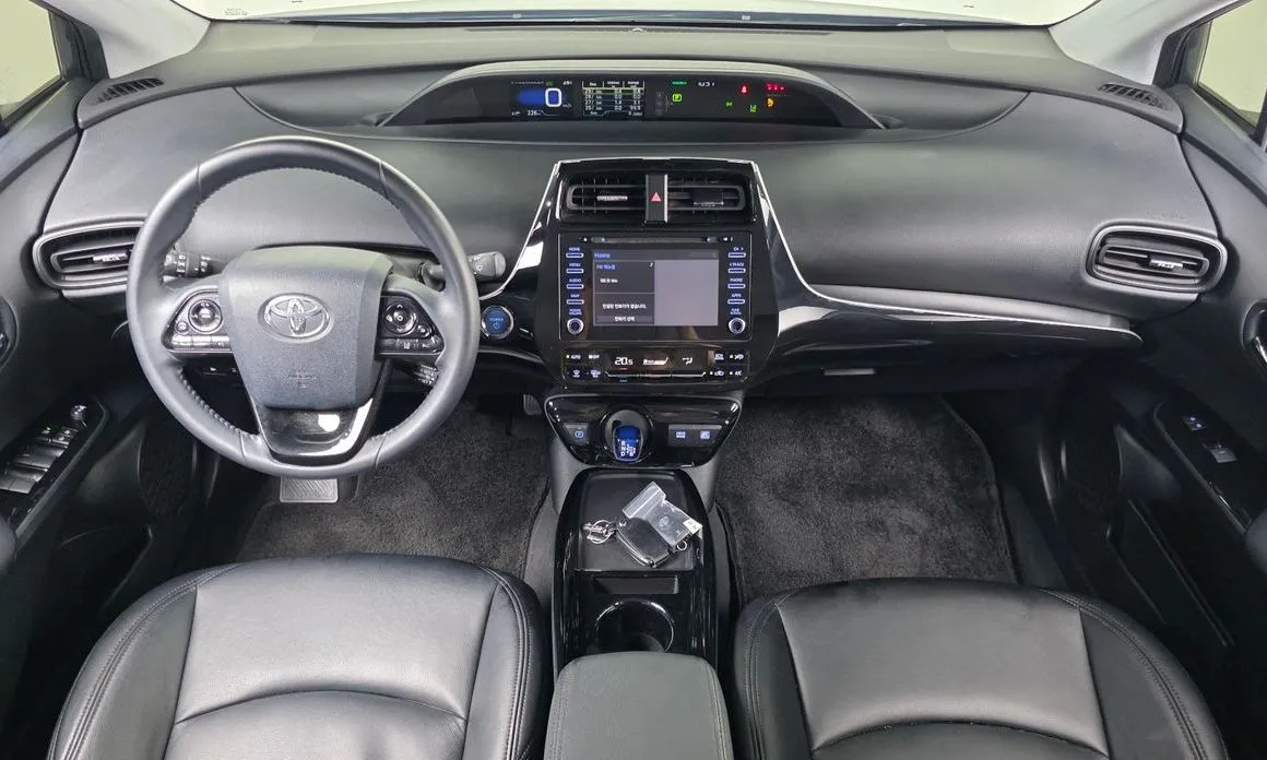 Toyota Prius — фото 10