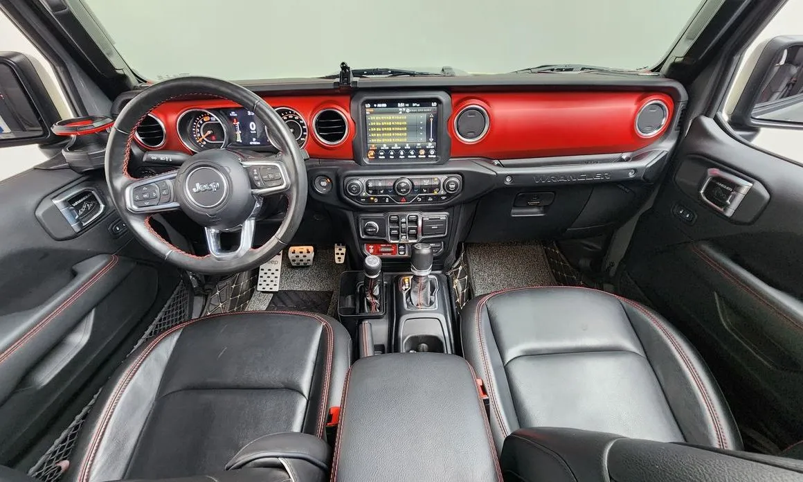 Jeep Wrangler — фото 6