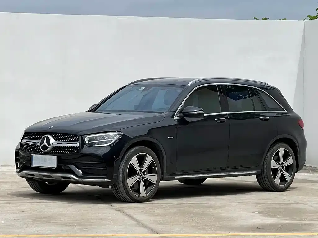 Mercedes-Benz GLC — фото 1