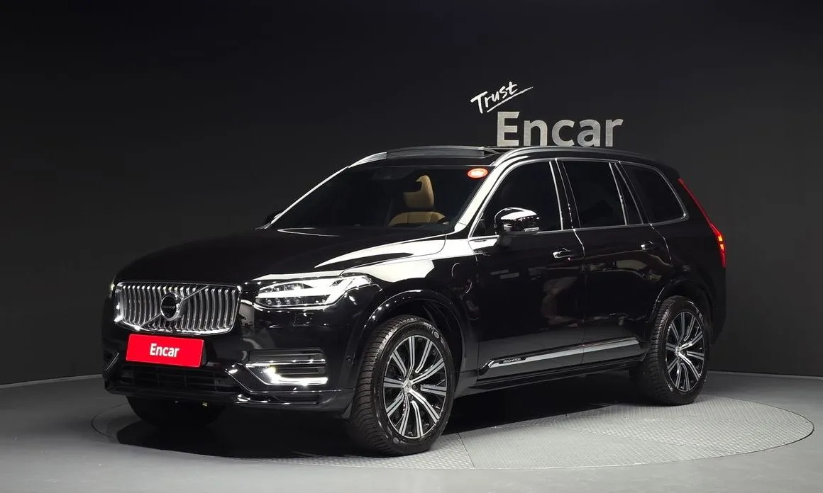 Volvo XC90 — фото 1