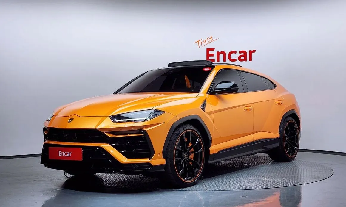 Lamborghini Urus — фото 1