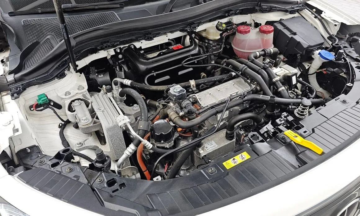 Mercedes-Benz EQA — фото 10
