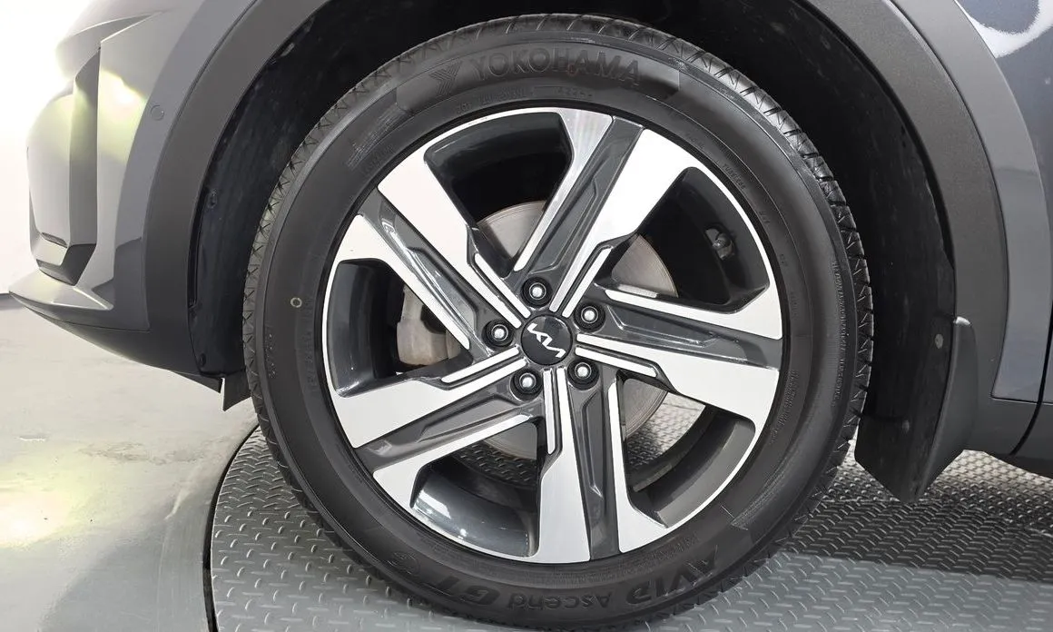 Kia Sorento — фото 4