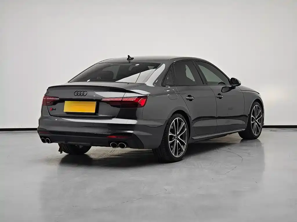 Audi S4 — фото 10