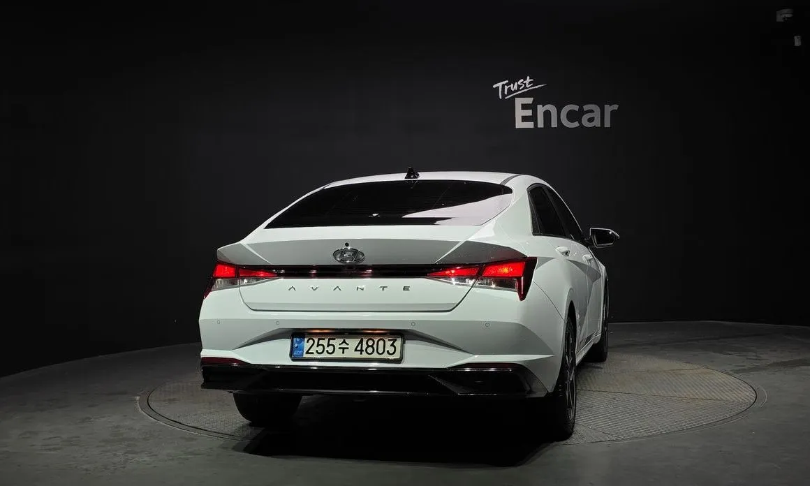 Hyundai AVANTE — фото 2