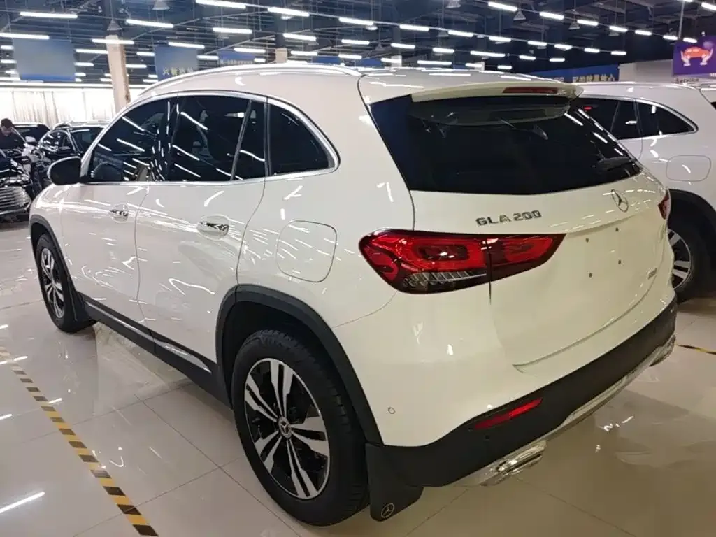 Mercedes-Benz GLA — фото 4