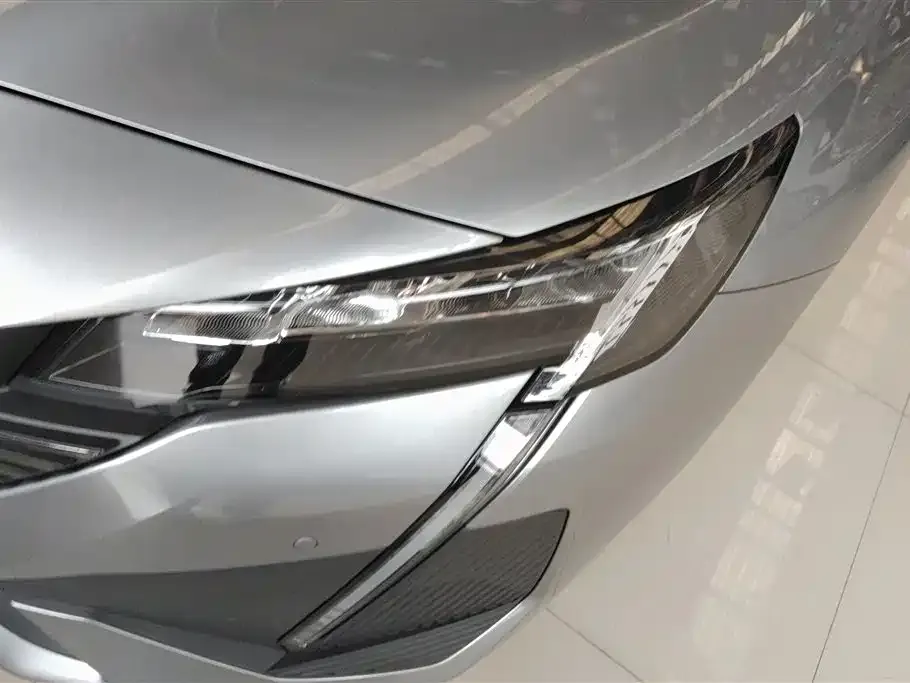 Peugeot 408 — фото 2