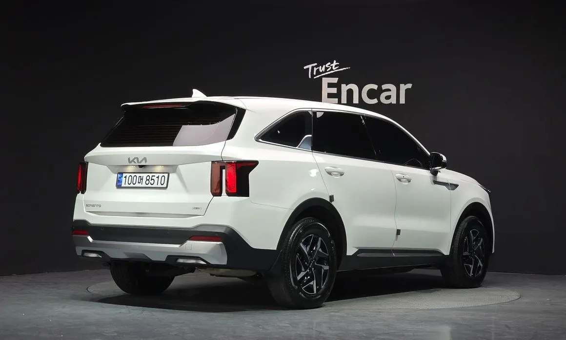 Kia Sorento — фото 4