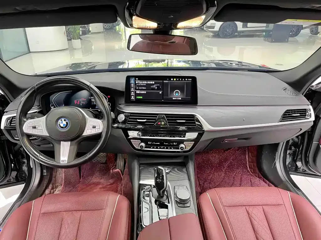 BMW 5 Series New Energy — фото 7