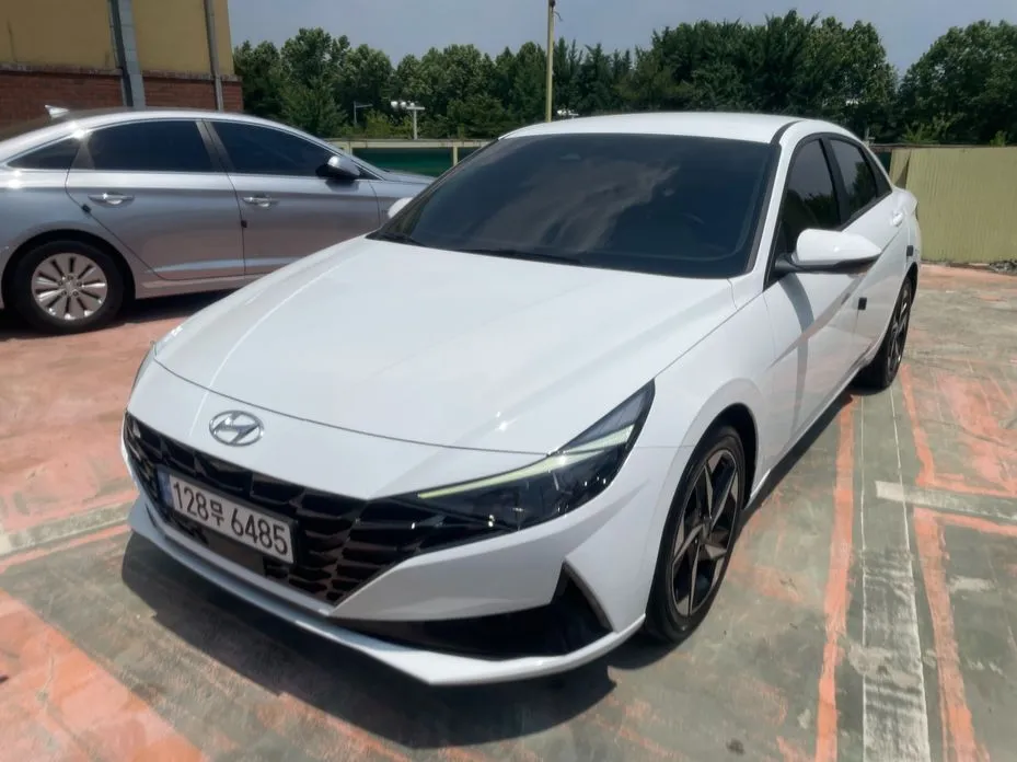 Hyundai AVANTE — фото 1