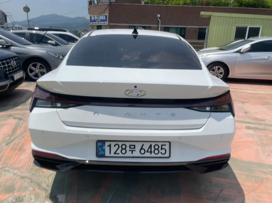 Hyundai AVANTE — фото 3