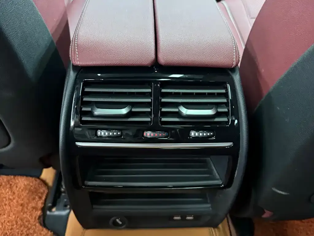 BMW 5 Series New Energy — фото 4