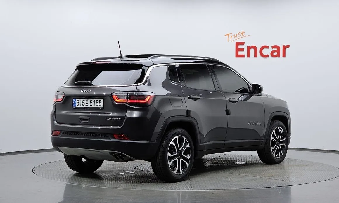 Jeep Compass — фото 2