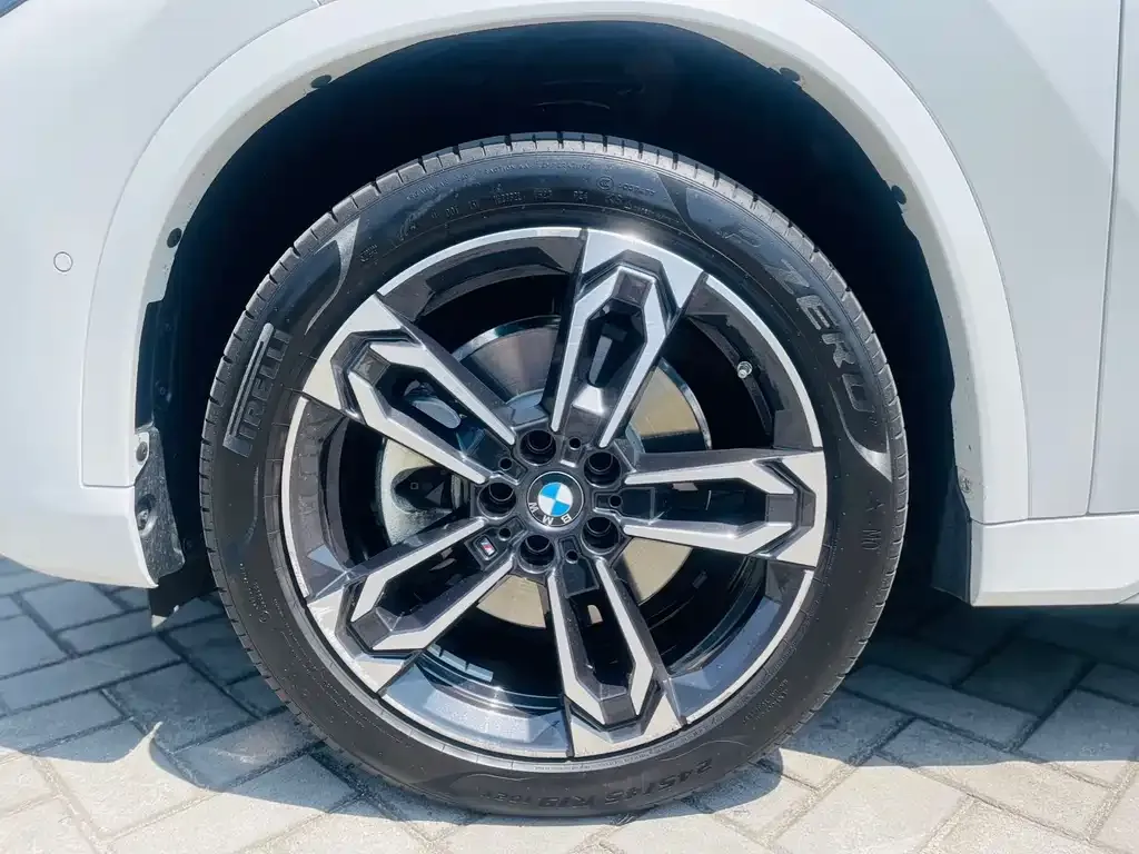 BMW X1 — фото 4