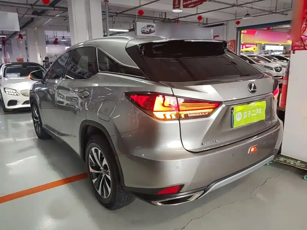 Lexus RX — фото 9