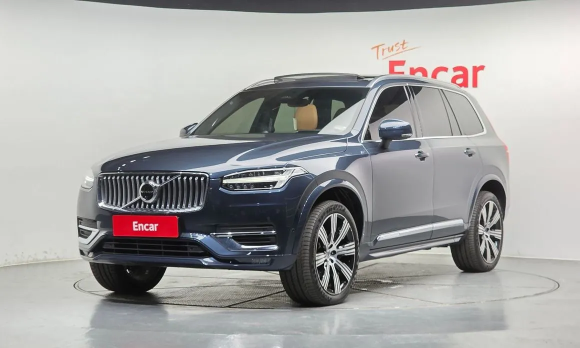 Volvo XC90 — фото 1