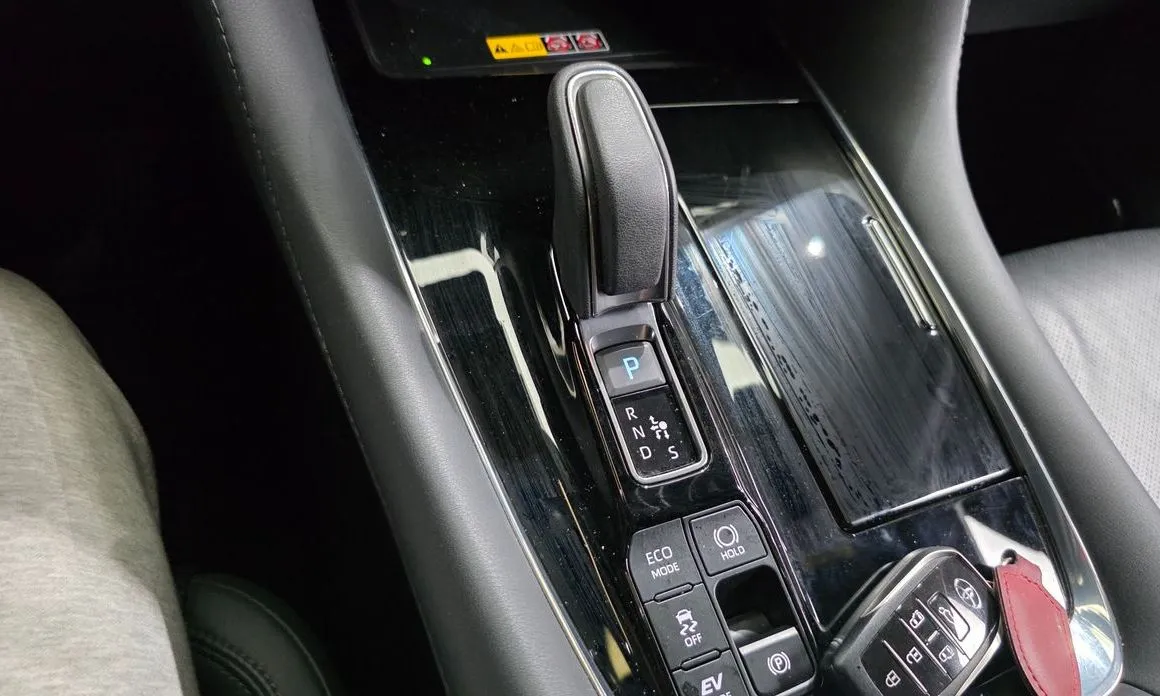 Toyota Alphard — фото 6
