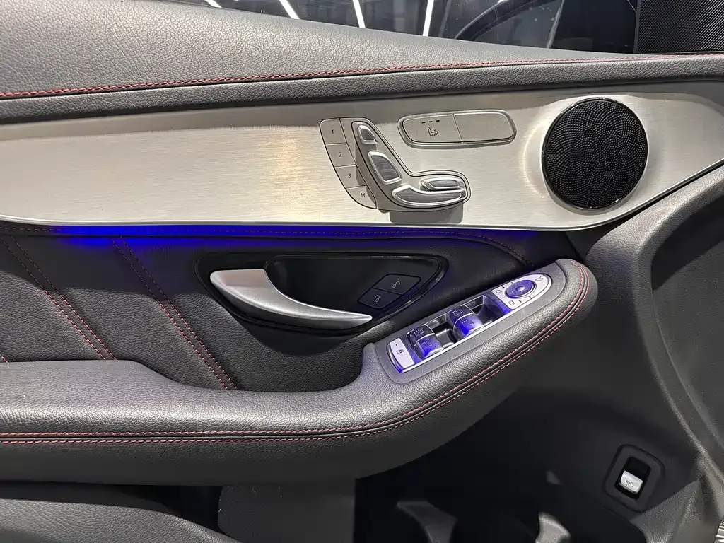 Mercedes-Benz GLC AMG — фото 6
