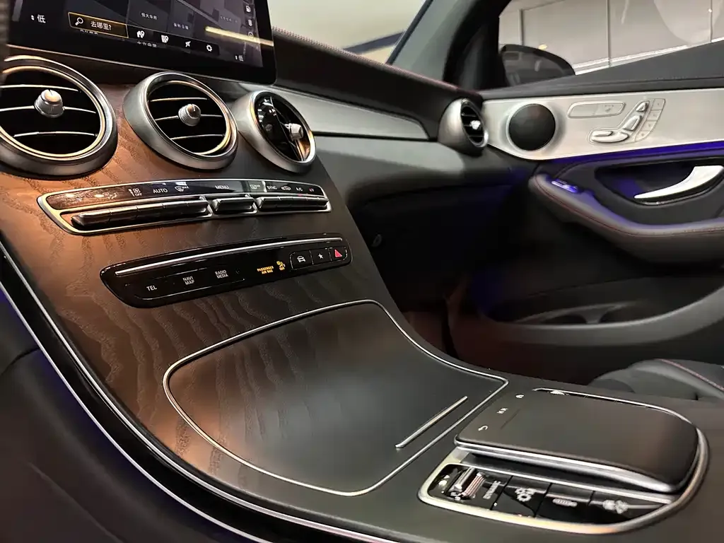 Mercedes-Benz GLC AMG — фото 7