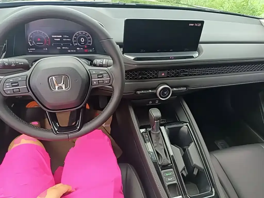 Honda Accord — фото 4