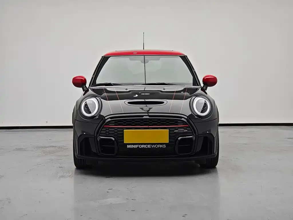 MINI JCW (John Cooper Works) — фото 4