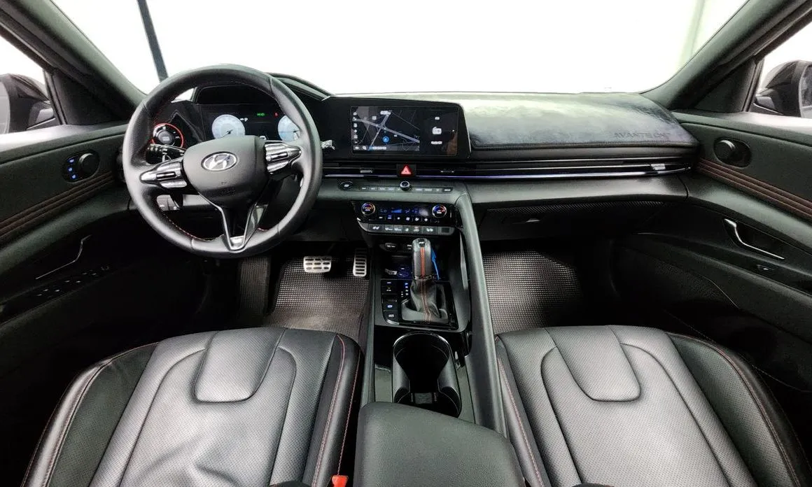 Hyundai AVANTE — фото 8