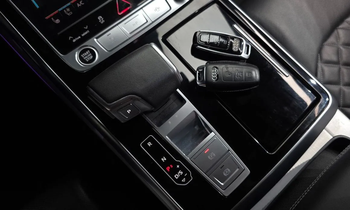 Audi Q7 — фото 5