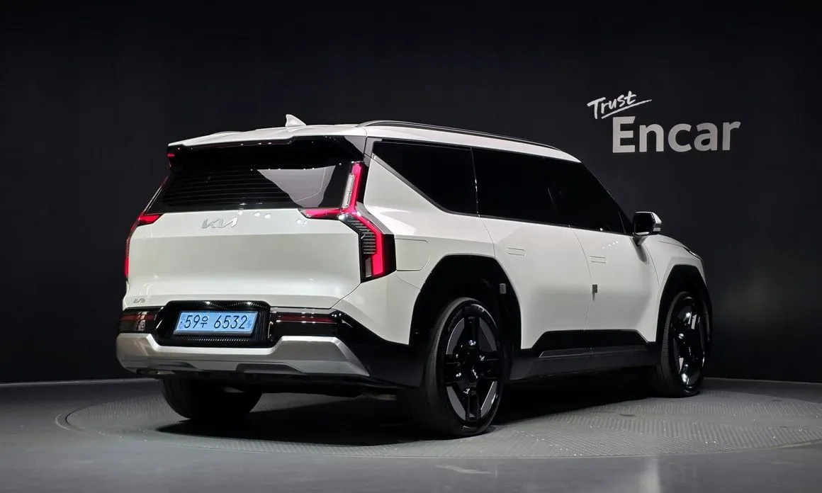 Kia EV9 — фото 7