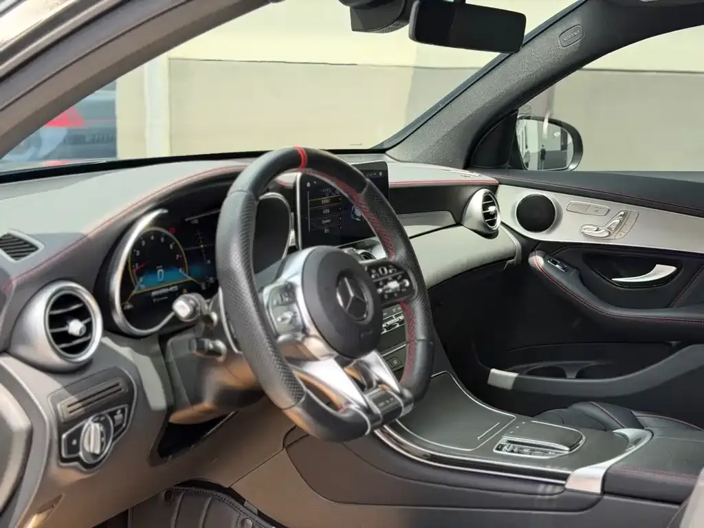 Mercedes-Benz GLC Coupe AMG — фото 4