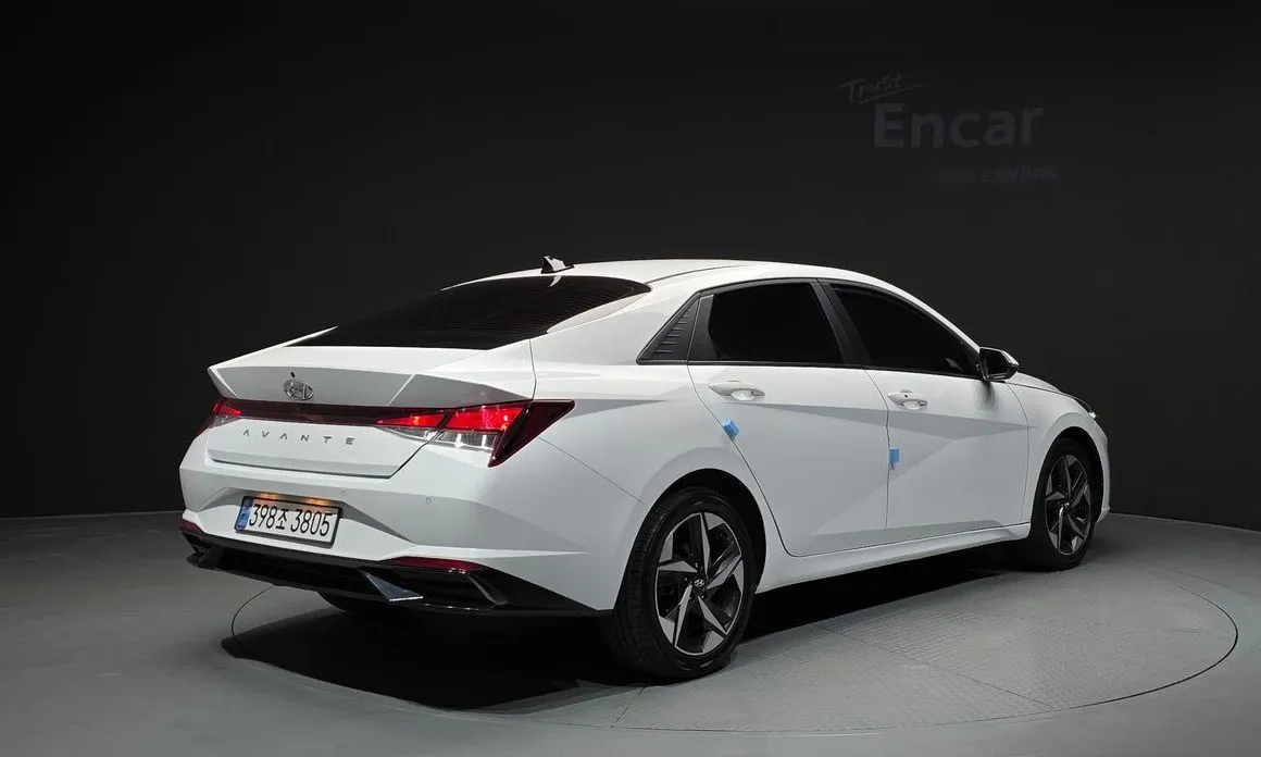Hyundai AVANTE — фото 8